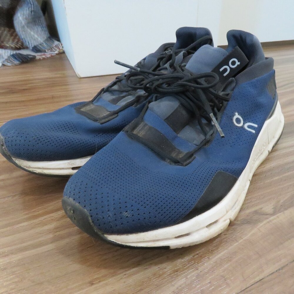 ON RUNNING On Cloud Cloudnova Athletic Navy White Sneaker Shoes - Size US 9.5 - Picture 8 of 13